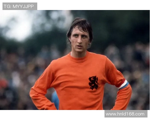 足球球星连帽卫衣风潮掀起个性时尚潮流 谁是背后的主导者 足球球星连帽卫衣风潮掀起个性时尚潮流 谁是背后的主导者